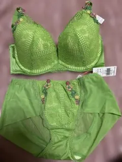 夢みるブラ DeepV フレーバーウォーターブラE75& ボーイズレングス L