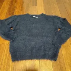 vネックシャギーニット