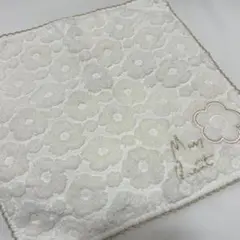 【新品・未使用品】MARY QUANT 花柄刺繍 ホワイトハンカチ