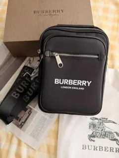 BURBERRY ブラック ショルダーバッグ