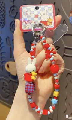 【新品】ミッフィー キーホルダー スマホストラップ　レッド