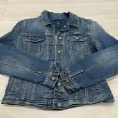 超美品ギャプキッズ１６０センチ　Gジャン