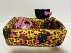 ハローキティ　激レア　タグ付き新品　マスコット付き　ヒョウ柄　ボックス　トレイ