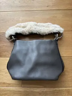 ZARA ザラ　グレー ファー付きショルダーバッグ　ハンドバッグ