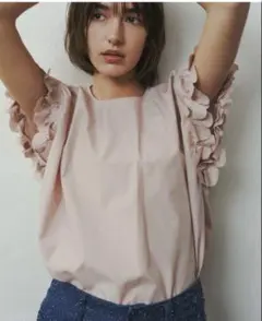 最終値下げ❗️美品❗️❗️ohgaハナビラブラウス