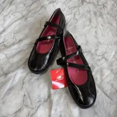 はな様　美品　新品未使用タグ付　ニューバランス　スリッポン　バレエシューズのサムネイル