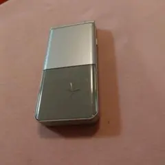 F-03L docomo シルバー