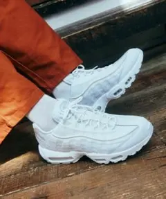 ナイキ エア マックス 95 エッセンシャル