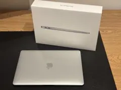 M1 MacBook Air 13.3インチ