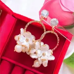 フラワーモチーフ・パール 揺れる♪ レディース アクセサリーハンドメイド ピアス