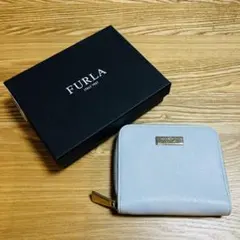 【美品】FURLA コンパクト ラウンドファスナー 2つ折り財布 ライトブルー