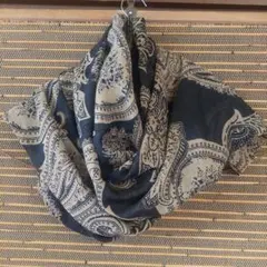 ペーズリー柄ストール⭐スカーフ⭐濃いベージュ×黒⭐大判⭐107×180