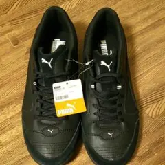 PUMA スニーカー