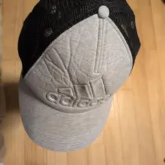 adidas グレー ブラック キャップ 54-57cm