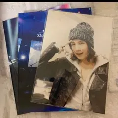 Item thumbnail for item f6d2e55d-87e4-4143-a83a-cbc57adfb71b