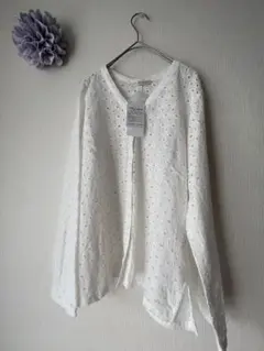 新品 LUCA LADY LUCK LUCA コットン刺繍長袖ブラウスのサムネイル