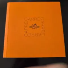 HERMES エルメス CARRE カレ スカーフ 巻き方 ガイドブックのサムネイル