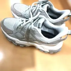 phiten METAX スニーカー ライトグレー 24.0cmのサムネイル