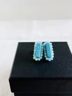 【天然石刺繍／ピアス】ターコイズ×アマゾナイトシリカ