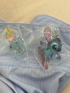 ディズニーキャラクター　めじるしアクセサリーSUMMER スティッチ、スクランプ