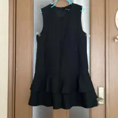 theory 黒のノースリーブワンピース チュニック　ティアードフリル
