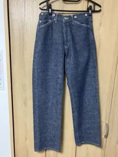 サスペンダーボタン