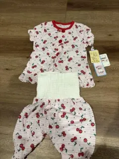 女の子パジャマ さくらんぼ 腹巻付き 上下セット 90cm 新品未使用 タグ付き