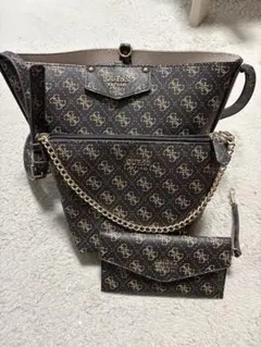 GUESS ショルダーバッグのサムネイル