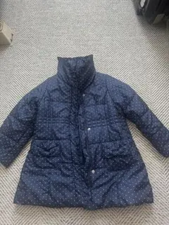 水玉のダウンコート