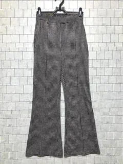 Lutique チェック柄 フレアパンツ Mサイズ シンプル　人気デザイン