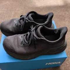 HOKA ARAHI７ WIDE 24.5のサムネイル