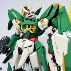 MG ガンダムフェニーチェリナーシタ 部分塗装 完成品のサムネイル
