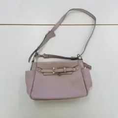 ハンドバッグ　ショルダー紐の調整可能