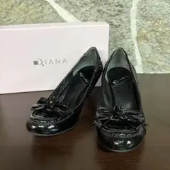 DIANA ダイアナ　リボン　エナメル　パンプス　ブラック