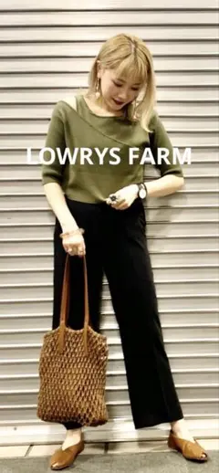 LOWRYS FARM 新品未使用　　ブラックスラックスパンツ