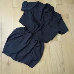 着用回数少！黒ジャケット、スカートセット