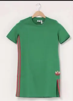 アディダスティシャツ。ロング