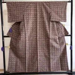 ■E6085■美品■正絹■松葉色×茶色　紬　袷　着物■丈152　裄63