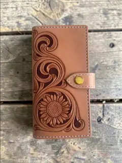 極美品 カービングトライブス 長財布 ダークブラウン - メルカリ