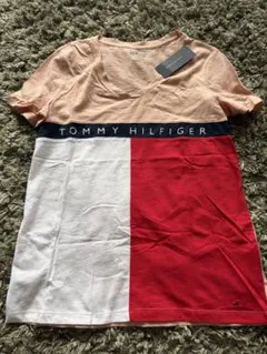 《新品》TOMMY HILFIGER 半袖Tシャツ　Sサイズ