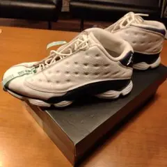 Jordan13 ホワイト/ネイビー スニーカー