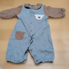 クマ刺繍付きロンパース グレー/ブラウン50〜70