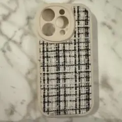 iPhone15Pro用 チェック柄ソフトケース