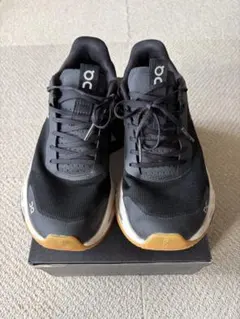 【完売品】Cloudnova Form 2 ブラック　スニーカー　24cm