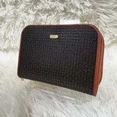 未使用✨ バリー 財布 ラウンドファスナー 二つ折り ロゴ型押 モノグラム 金具