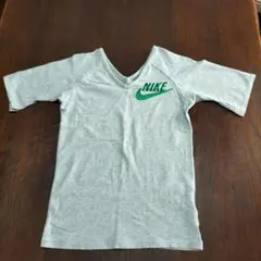Ｔシャツ　NIKE　トップス　Ｖネック　ナイキ　フィット　カットソー
