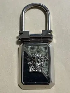 希少】GIANNI VERSACE メデューサ 灰皿 ブラック 非売品 - メルカリ