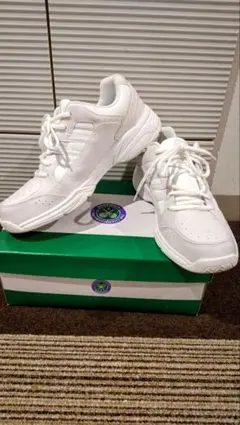 ウィンブルドン　スニーカー