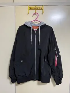 ブルゾンパーカー