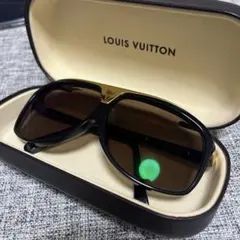 LOUIS VUITTON サングラス ブラック ゴールドのサムネイル